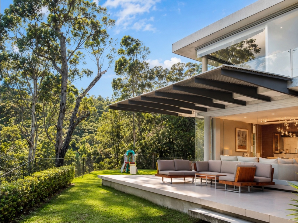 Casa en Alquiler con 800m2 de Jardín y Piscina Vía Intervalles - 1