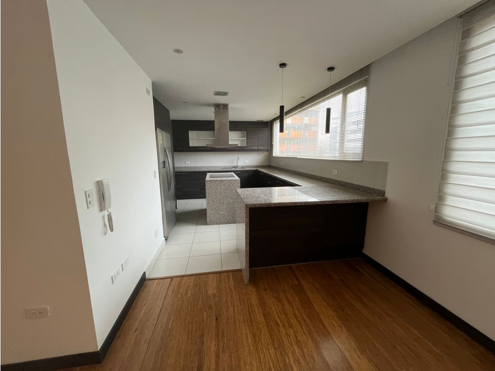 Departamento en Alquiler La Carolina Quito | 200 m², 3 Hab. — foto 4