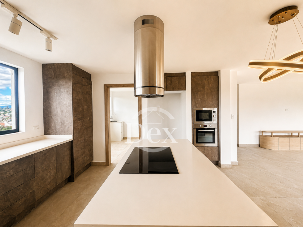 Departamento en Renta Tumbaco 240 m², 3 Dormitorios y Terraza Privada - 4