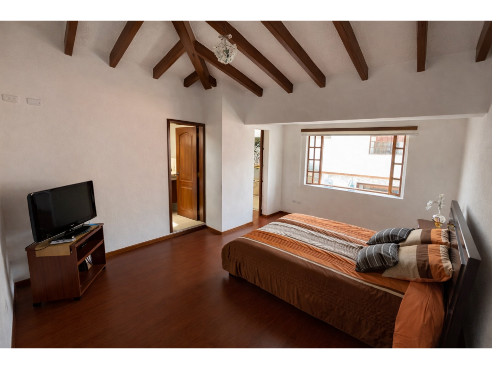 Casa en Venta en Tumbaco cerca de Ventura Mall | Conjunto Privado - 6