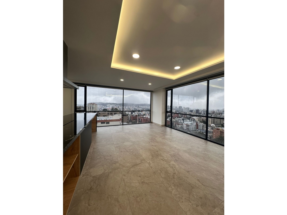 Penthouse en venta en Quito Tenis Quito Ecuador Edificio Moderno