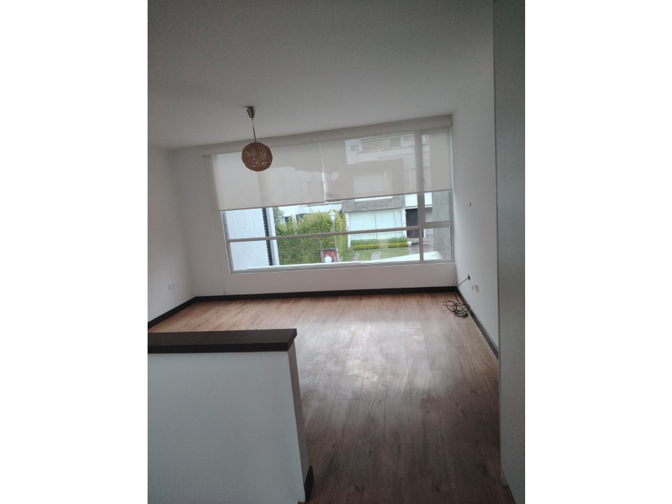 Cumbaya Colegio Alemán Casa con 50m2 de jardín en Renta — foto 5