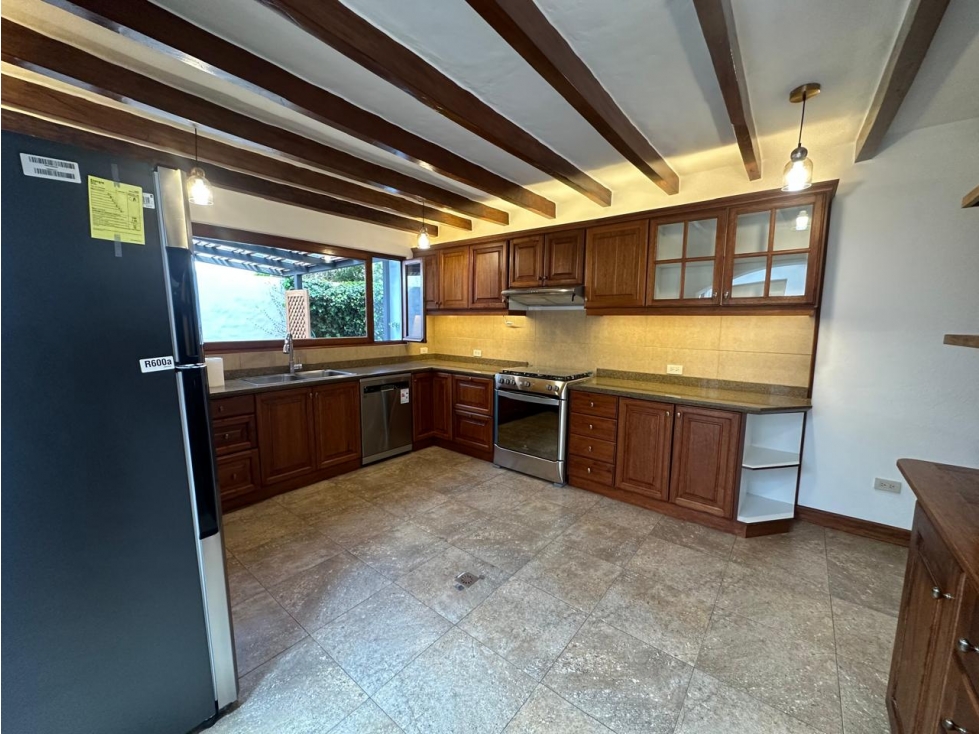 Casa Rústica en Venta en Ecuador | Estilo Europeo Cumbayá, Quito — foto 3