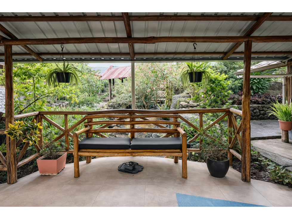 Eco lodge autosustentable en venta Puyo Mera Amazonía - 1