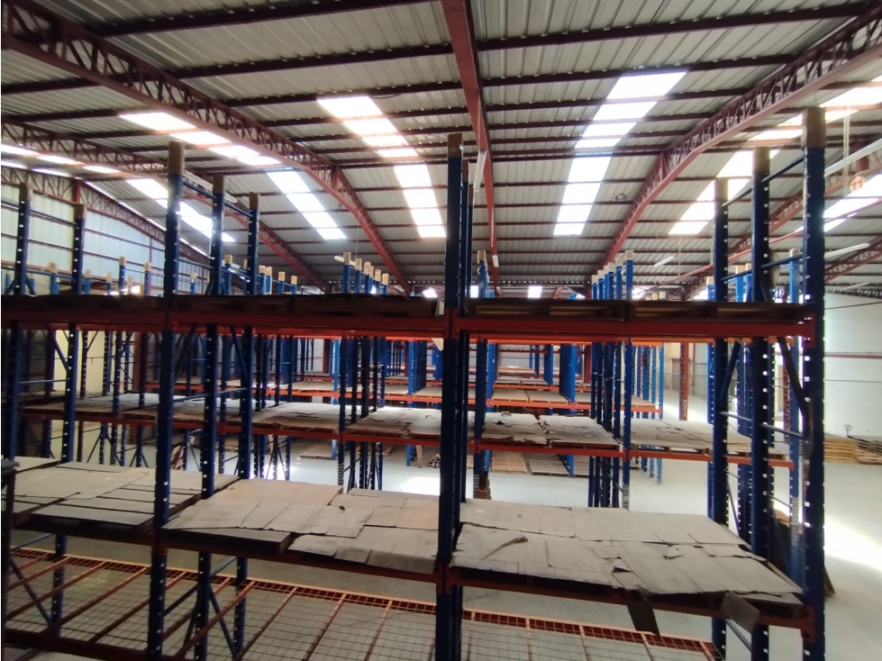 Venta y Renta de Galpón Industrial en Quito Ideal para Empresarios - 1