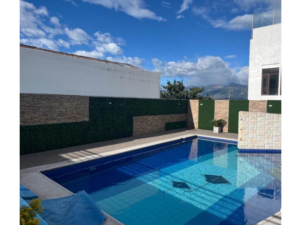 Casa en Venta Cumbaya 4 Dormitorios | Real Estate Quito