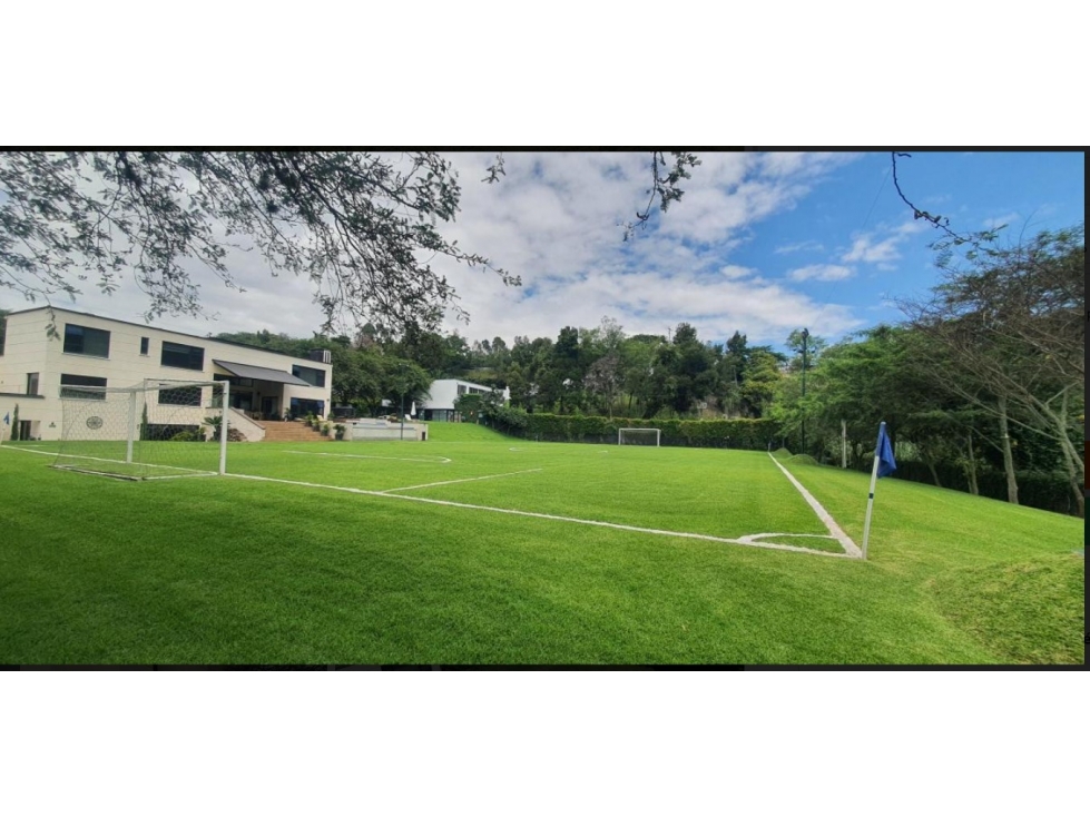 Casa en Cumbayá con cancha, piscina | Innova Real Estate — foto 5