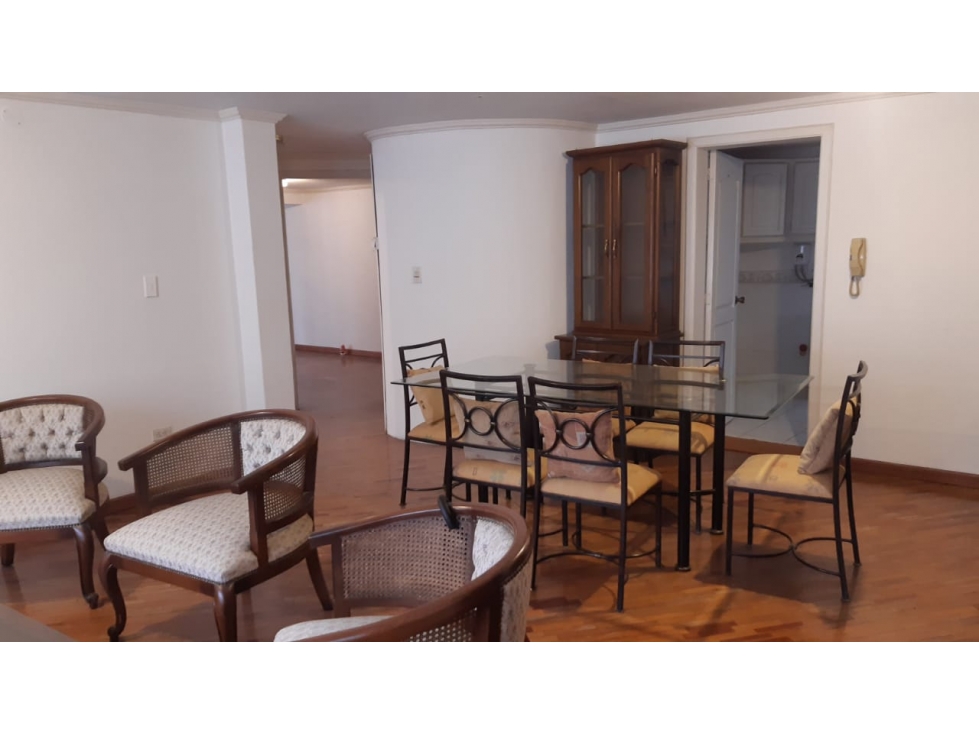 VENDO DEPARTAMENTO 3 DORMITORIOS, SAN ISIDRO DEL INCA, NORTE DE QUITO — foto 3