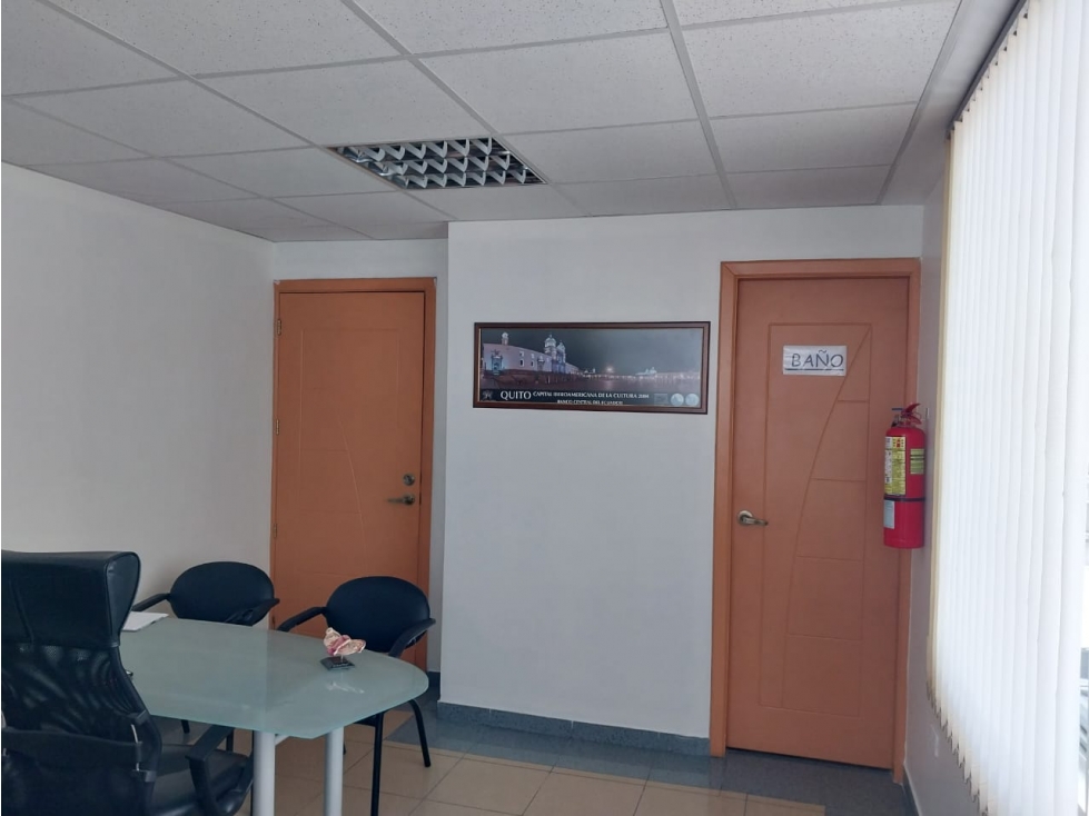 VENDO O ARRIENDO CONSULTORIO SECTOR AMÉRICA, CENTRO NORTE DE QUITO - 3