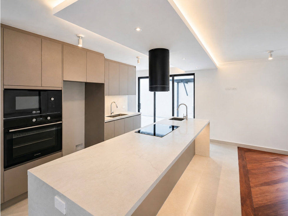 Casa de 232,68m² en arriendo en Cumbaya Vista Hermosa con jardín - 5