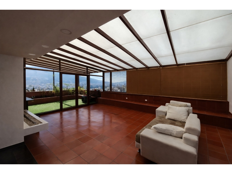 Departamento Amoblado en Renta González Suárez Quito | 3 hab | Vista — foto 5