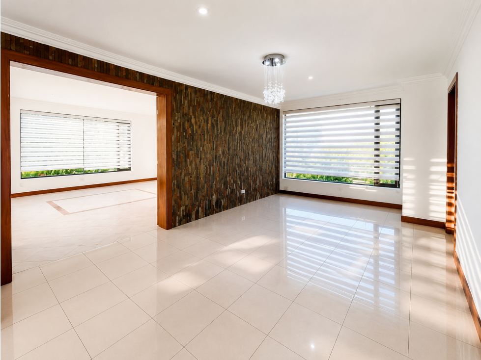 Rento Casa con jardin en Cumbaya, en Urb. Jacaranda 4 habitaciones - 2