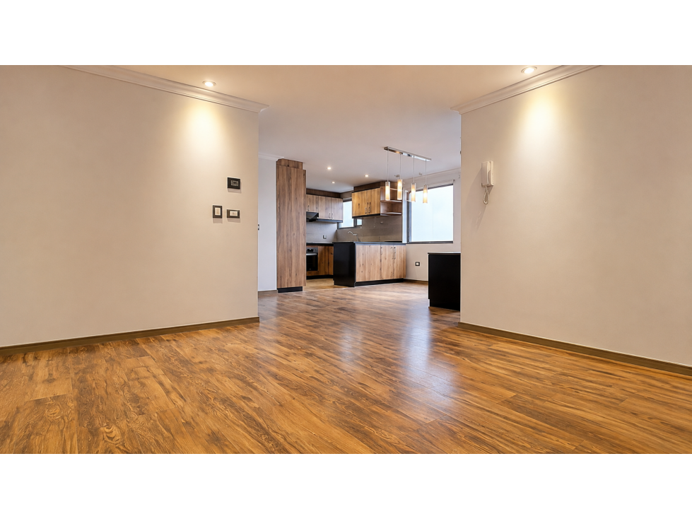Departamento en venta cerca de Megamaxi con vista al Estadio Atahualpa