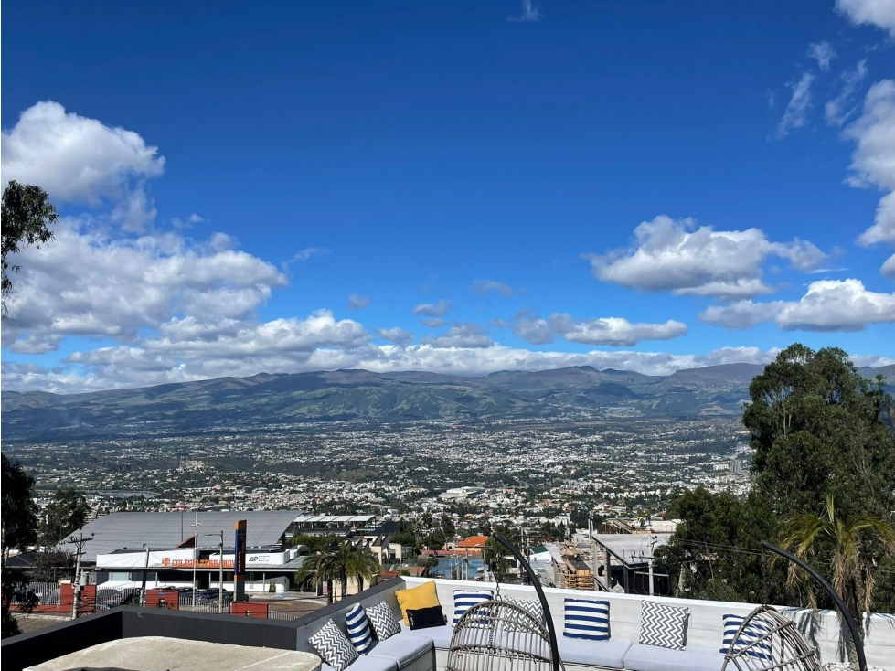Luxury Penthouse with 189 m² Panoramic Terrace San Juan, Cumbayá