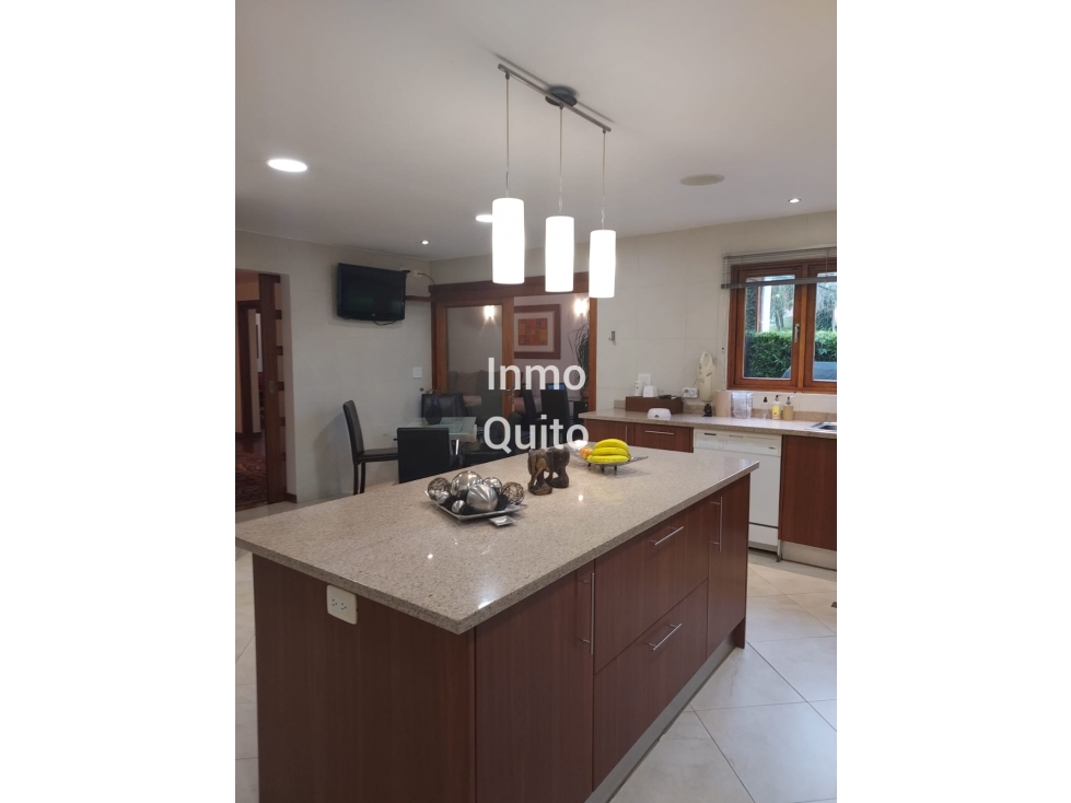 Casa con jarin en venta cerca del Club Rancho San Francisco — foto 4