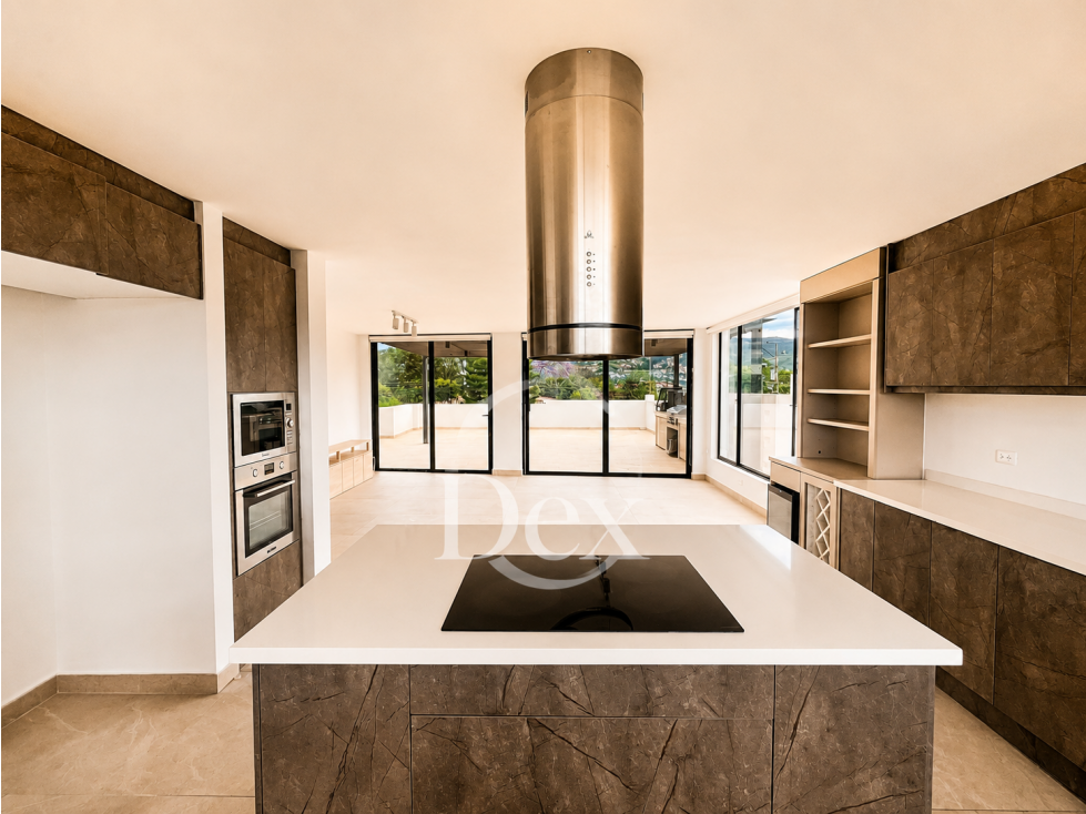 Departamento en Renta Tumbaco 240 m², 3 Dormitorios y Terraza Privada - 2