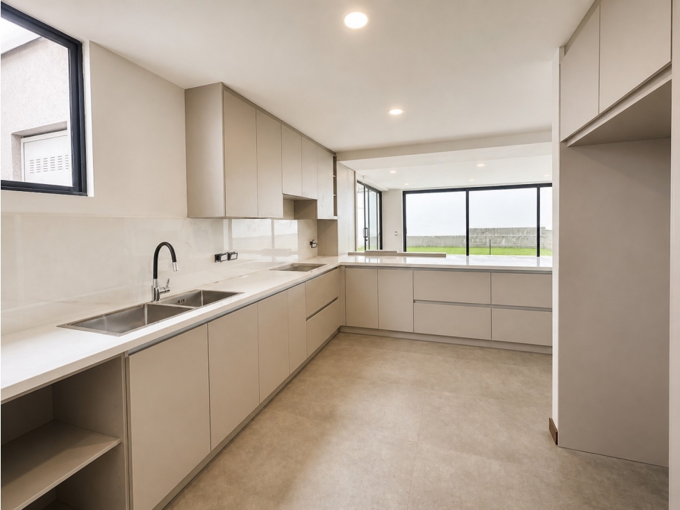 Casa de estreno de Venta en Tumbaco - 4
