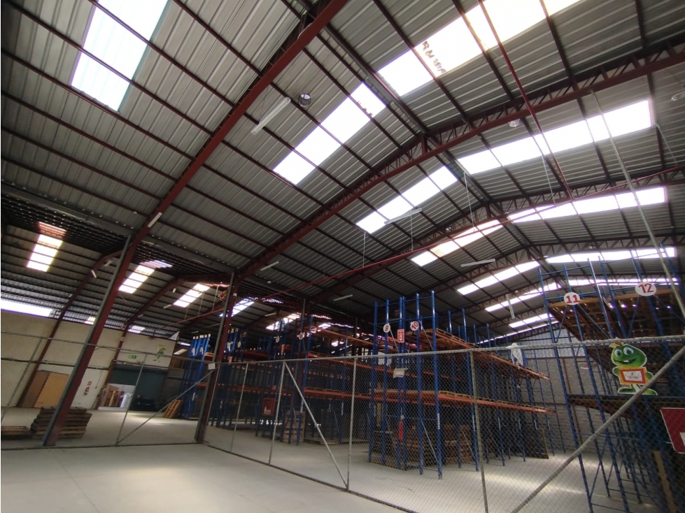 Venta y Renta de Galpón Industrial en Quito Ideal para Empresarios - 6
