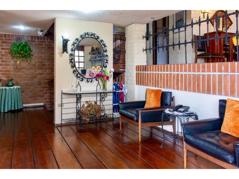 Casas en Venta en Quito sector Rumipamba con 5 Dormitorios y BBQ — foto 5