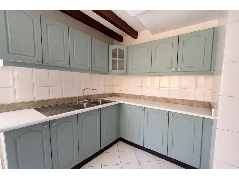 Casa de 265m2 en venta en Cumbayá cerca de USFQ y Paseo San Francisco — foto 6