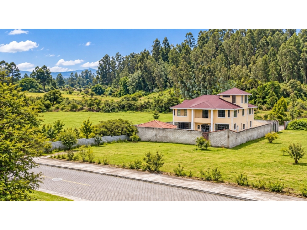 TERRENO EN VENTA EN SANGOLQUI EL COLIBRÍ, CASHAPAMBA - 1