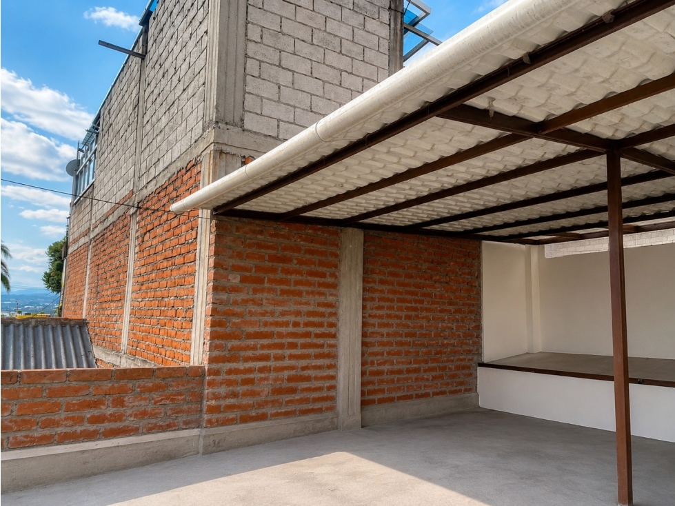 Casa en venta en Cayambe con local comercial rentado - 5