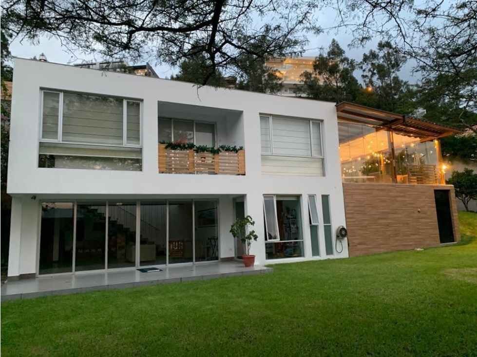 casas con piscina en Venta en Cumbaya en urbanización privada — foto 2