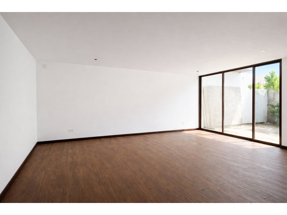Departamento en Venta cerca de la USFQ Cumbaya jardín privado — foto 3