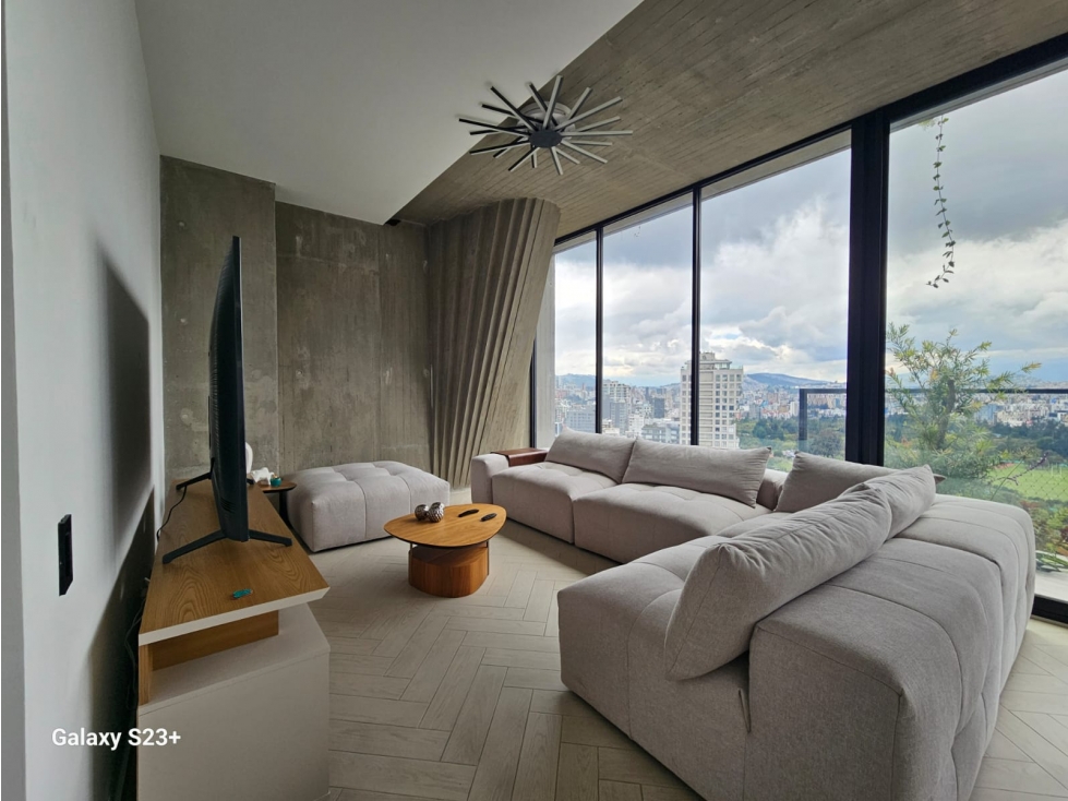 Rento departamento amoblado en La Carolina Piso 23 3 Hab