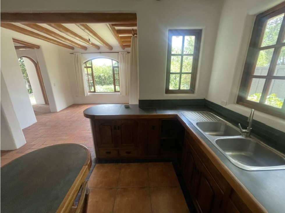 ARRIENDO HERMOSA CASA 2 DORMITORIOS PUEMBO SECTOR CLUB - 2