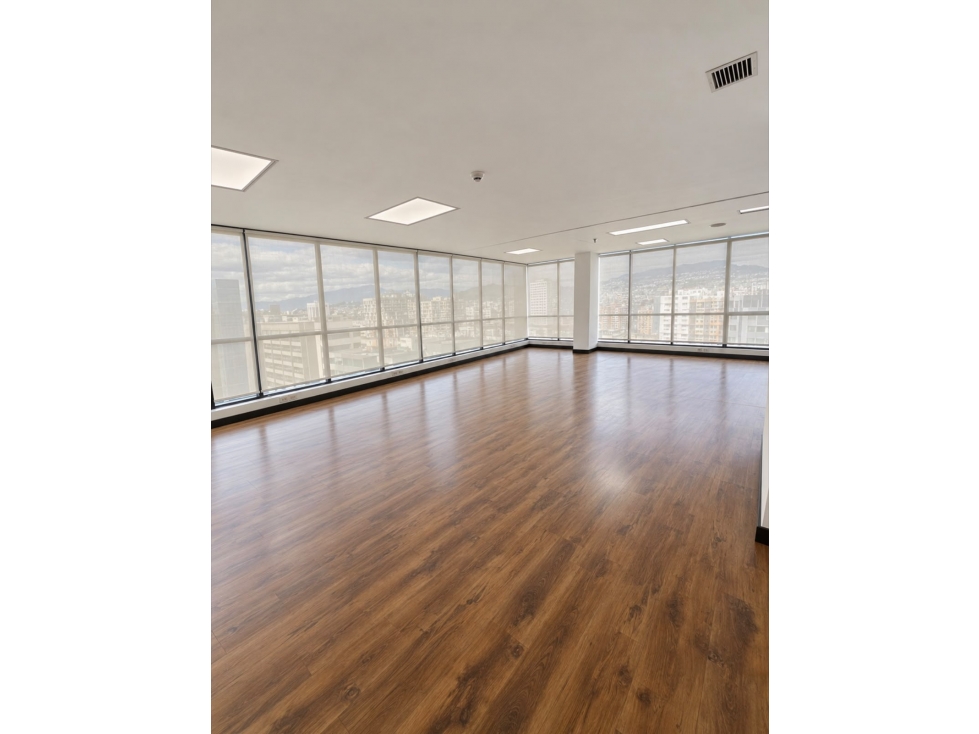 ARRIENDO OFICINA EJECUTIVA 86 m2 VISTA CUIDAD- BALCON-PORTUGAL - 2