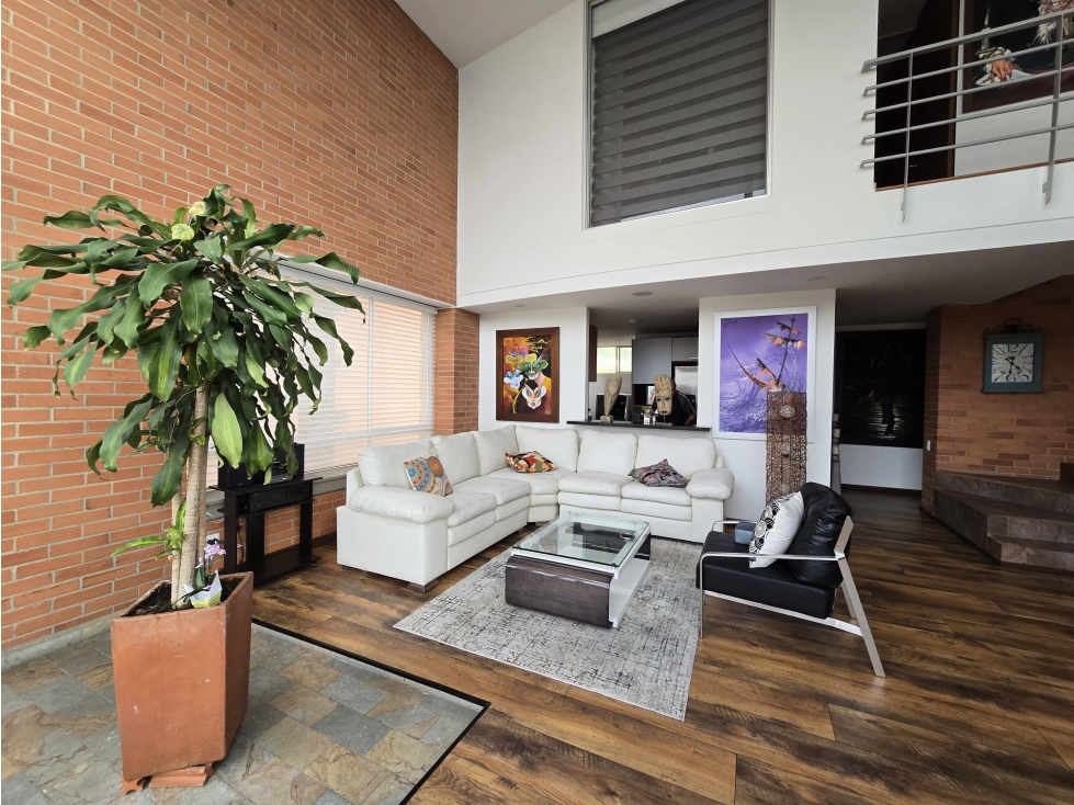 PENTHOUSE PARA RENTA AMOBLADO POR EL TESORO