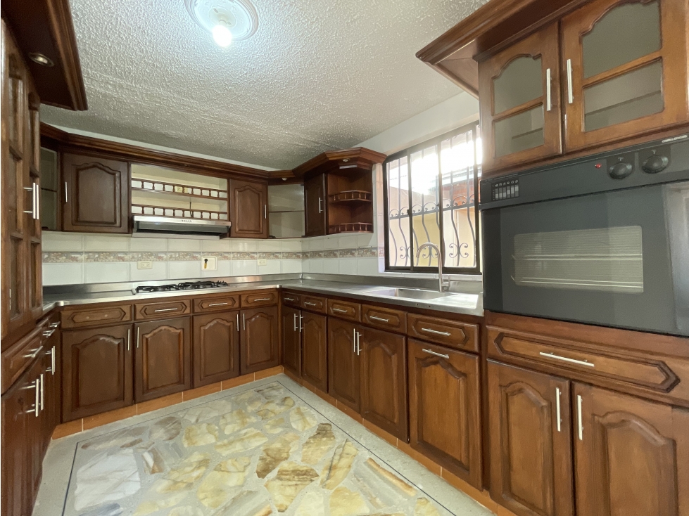 CASA EN SAN ANTONIO DE PEREIRA (RIONEGRO) — foto 4