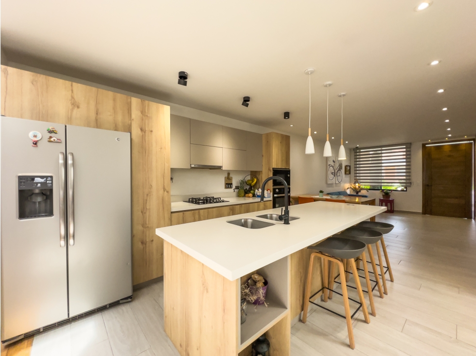 CASA EN LA CEJA UNIDAD CERRADA — foto 2