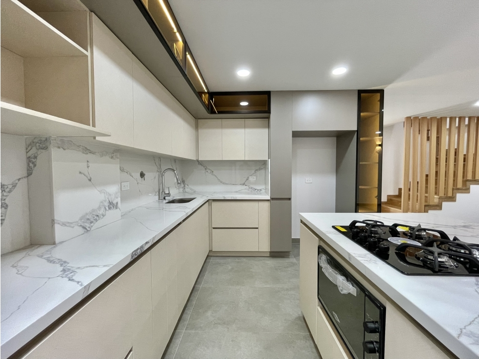 CASA EN UNIDAD CERRADA GUALANDAY LLANOGRANDE — foto 2