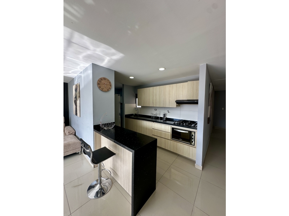 APARTAMENTO PARA RENTA AMOBLADO EN LAURELES — foto 2