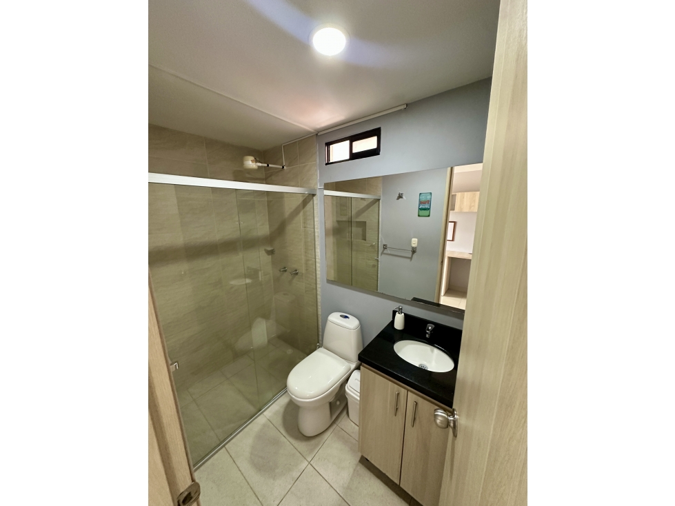 APARTAMENTO PARA RENTA AMOBLADO EN LAURELES — foto 3