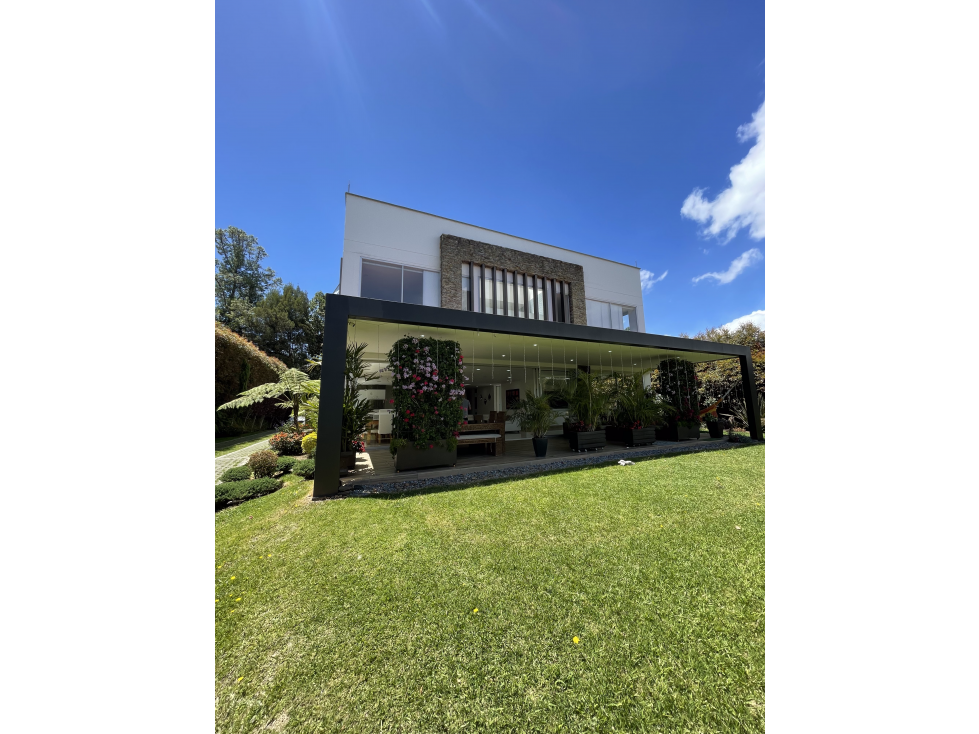CASA CAMPESTRE EN PALMAS.VENTA.Y.RENTA