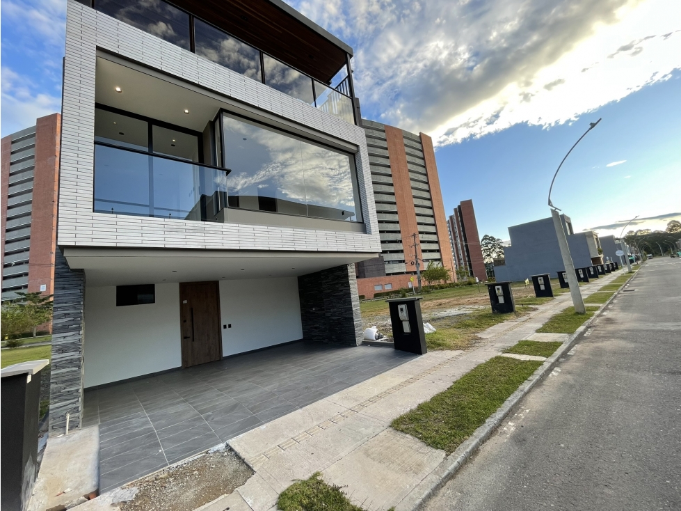 CASA EN RIONEGRO BARRO BLANCO