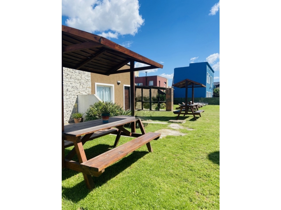 COMPLEJO DE CABAÑAS EN CAMET NORTE — foto 2