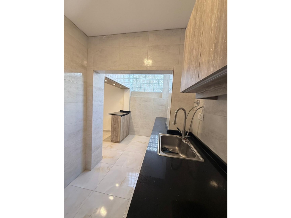 DEPARTAMENTO DE DOS AMBIENTES CON ESPACIO PARA COCHERA SANTA FE 2800
