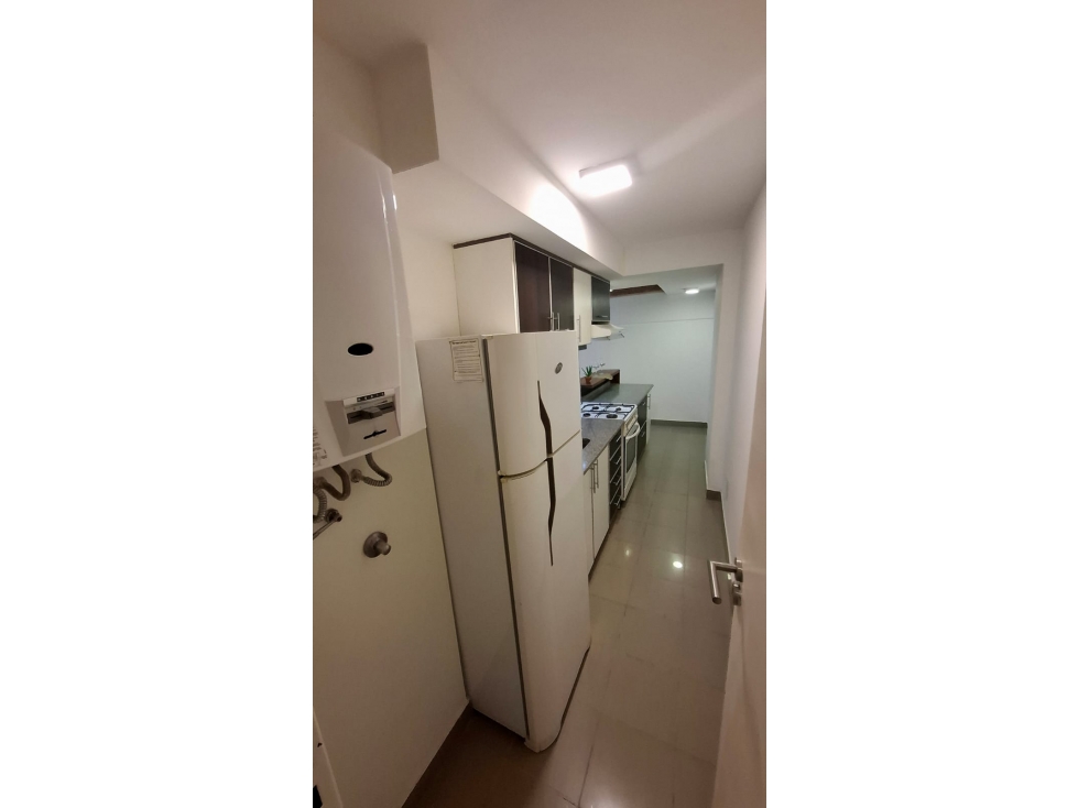 AMBIENTE Y MEDIO CON PATIO CERRADO ZONA ALDREY GASCON 1500 - 1