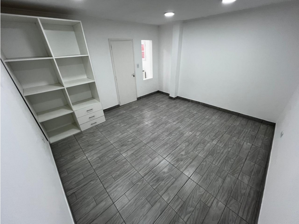 PH 2 AMBIENTES RECICLADO CON PATIO PROPIO José Hernández 200 - 2