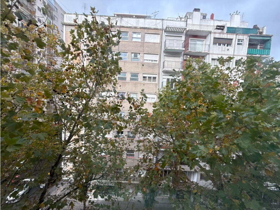 VENTA SEMIPISO DE 4 AMB - PLAZA COLON - 6