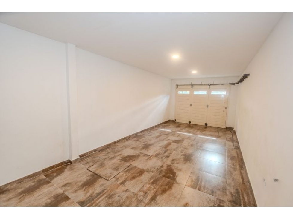 CHALET 4 AMBIENTES RECICLADO LOS PINARES | Florisbelo 7200 — foto 4
