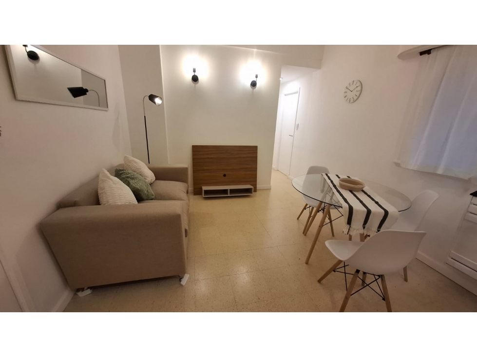 DEPARTAMENTO 2 AMBIENTES ZONA PLAZA COLÓN BOLIVAR 2200 - 3