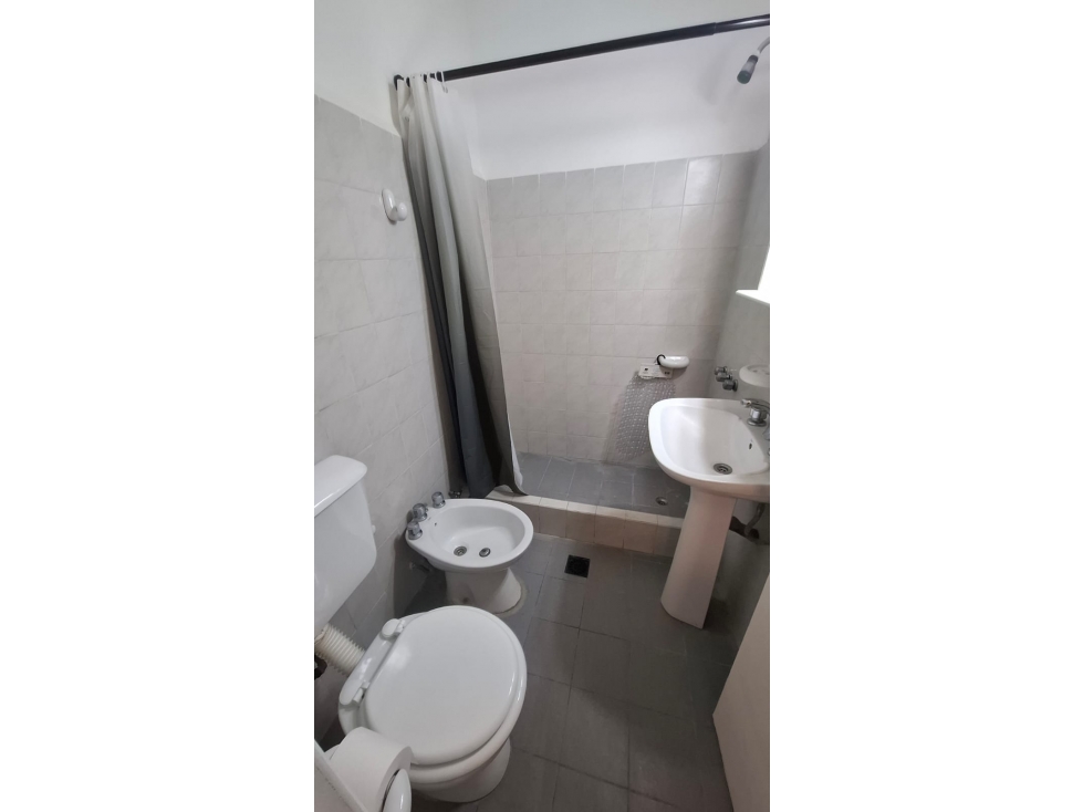 DEPARTAMENTO 2 AMBIENTES ZONA PLAZA COLÓN BOLIVAR 2200 - 5