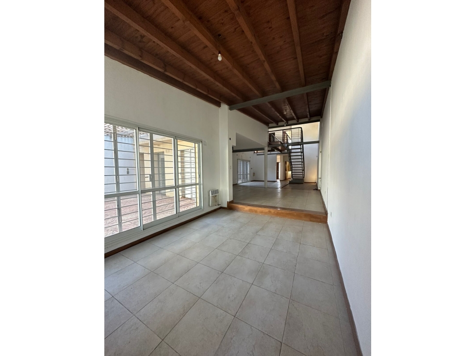 Casa en barrio residencial a la venta - 4