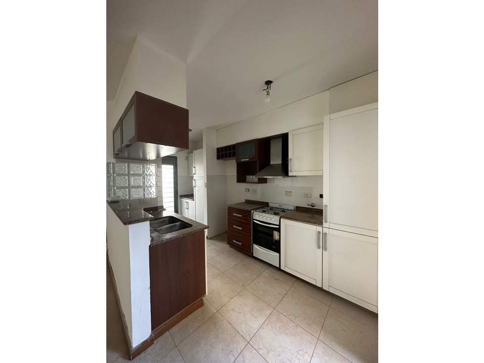Casa en barrio residencial a la venta - 2