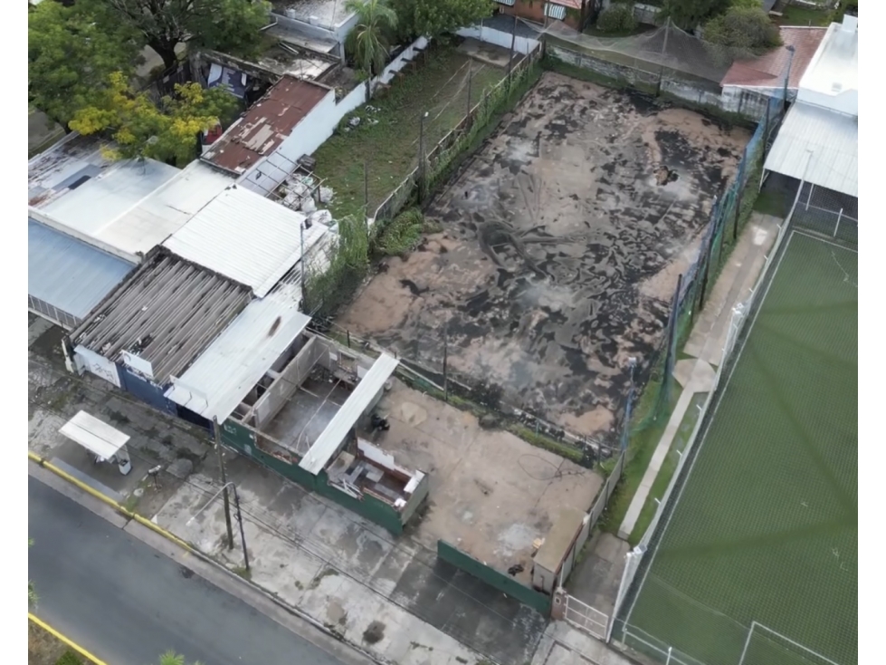 Importante Terreno sobre Av Varela a metros del arco de Campana - 4